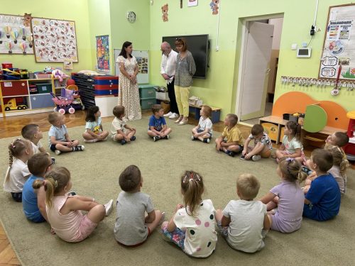 spotkanie z pszczelarzem w ramach projektu „Pszczoły – nasi mali bohaterowie”