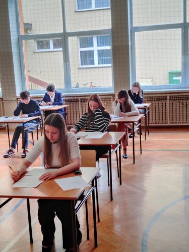 Konkurs międzyszkolny "Z chemią na Ty"