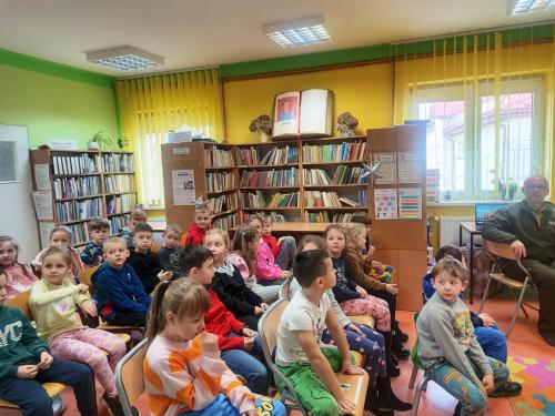 Zajęcia z przedstawicielem Parków Krajobrazowych nt. zwierząt niebezpiecznych