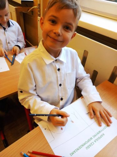 Uczniowie kl. 1a wykonali trzecie zadanie w ramach realizowanego projektu „Zdrowe życie i pierwsza pomoc"